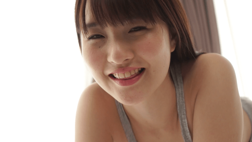 たるたるのトップスを着ている原つむぎ